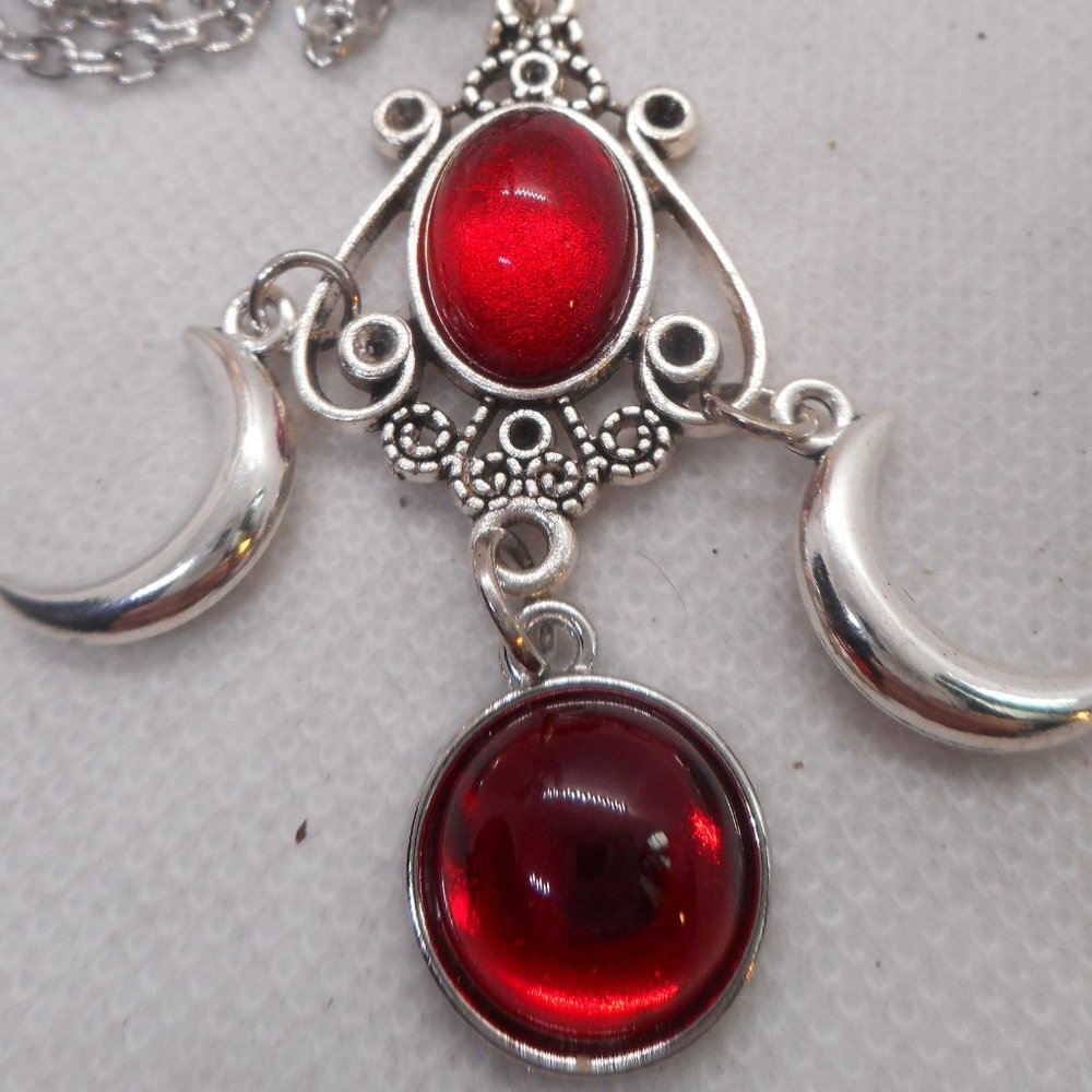 NEW Ruby Red Cabochon Stones w/Silver Crescent Moons Pendant w/20" Chain